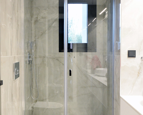 Καμπίνα μπάνιου ανοιγόμενη