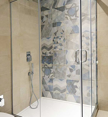 Καμπίνα ντουζιέρας με συρόμενες πόρτες